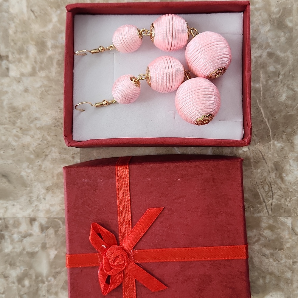 New Pink Earrungs, 3 1/2" Long - Picture 2 of 3